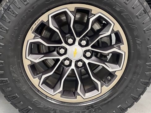 Used 2020 Chevrolet Colorado ZR2 image 61