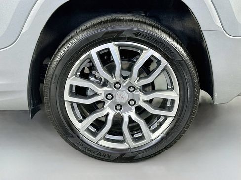 Used 2024 GMC Terrain Denali w/ Denali Premium Package AWD/4WD image 33