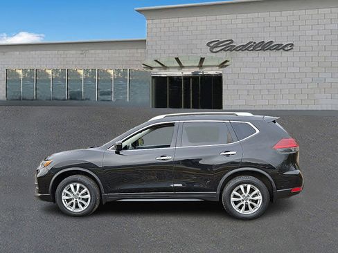 Used 2018 Nissan Rogue SV image 7