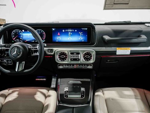 New 2026 Mercedes-Benz G 550 image 13