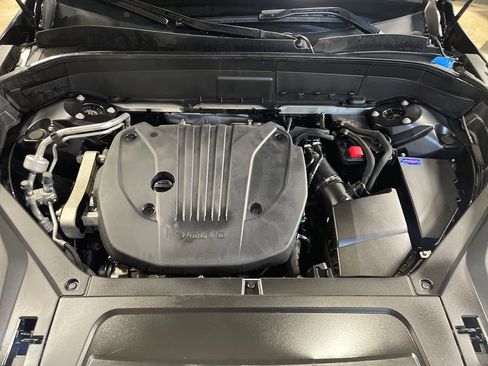 Certified 2023 Volvo XC90 B5 Core w/ Climate Package AWD/4WD image 10