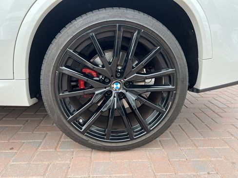 Used 2023 BMW X5 sDrive40i w/ M Sport Package image 13