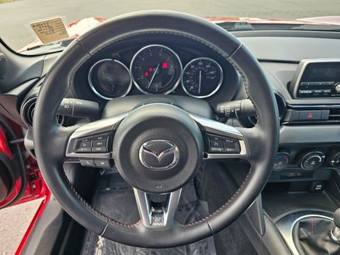 Used 2017 MAZDA MX-5 Miata Sport RWD image 45