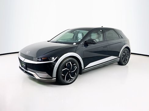 Used 2024 Hyundai Ioniq 5 Limited RWD image 3