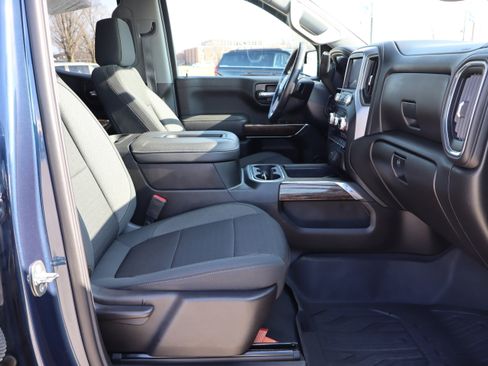 Used 2022 GMC Sierra 1500 Elevation w/ LPO, Elevation Black Package image 13