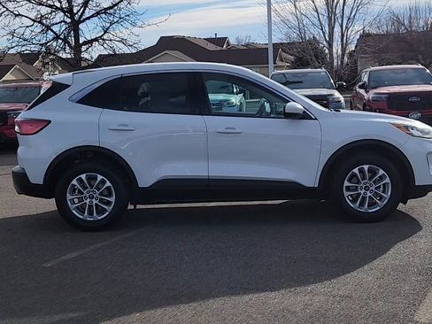 Used 2020 Ford Escape SE image 6