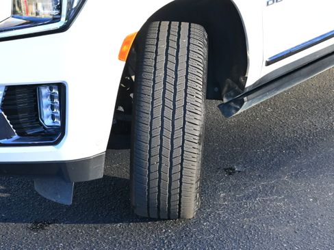 Used 2023 GMC Yukon XL Denali Ultimate image 39