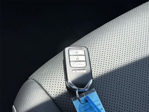 Used 2021 Honda Ridgeline RTL-E image 32