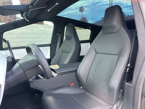 Used 2024 Tesla Cybertruck Cyberbeast image 9