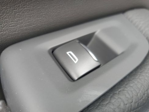 New 2026 GMC Yukon Denali w/ Sun & Power Step Package image 13