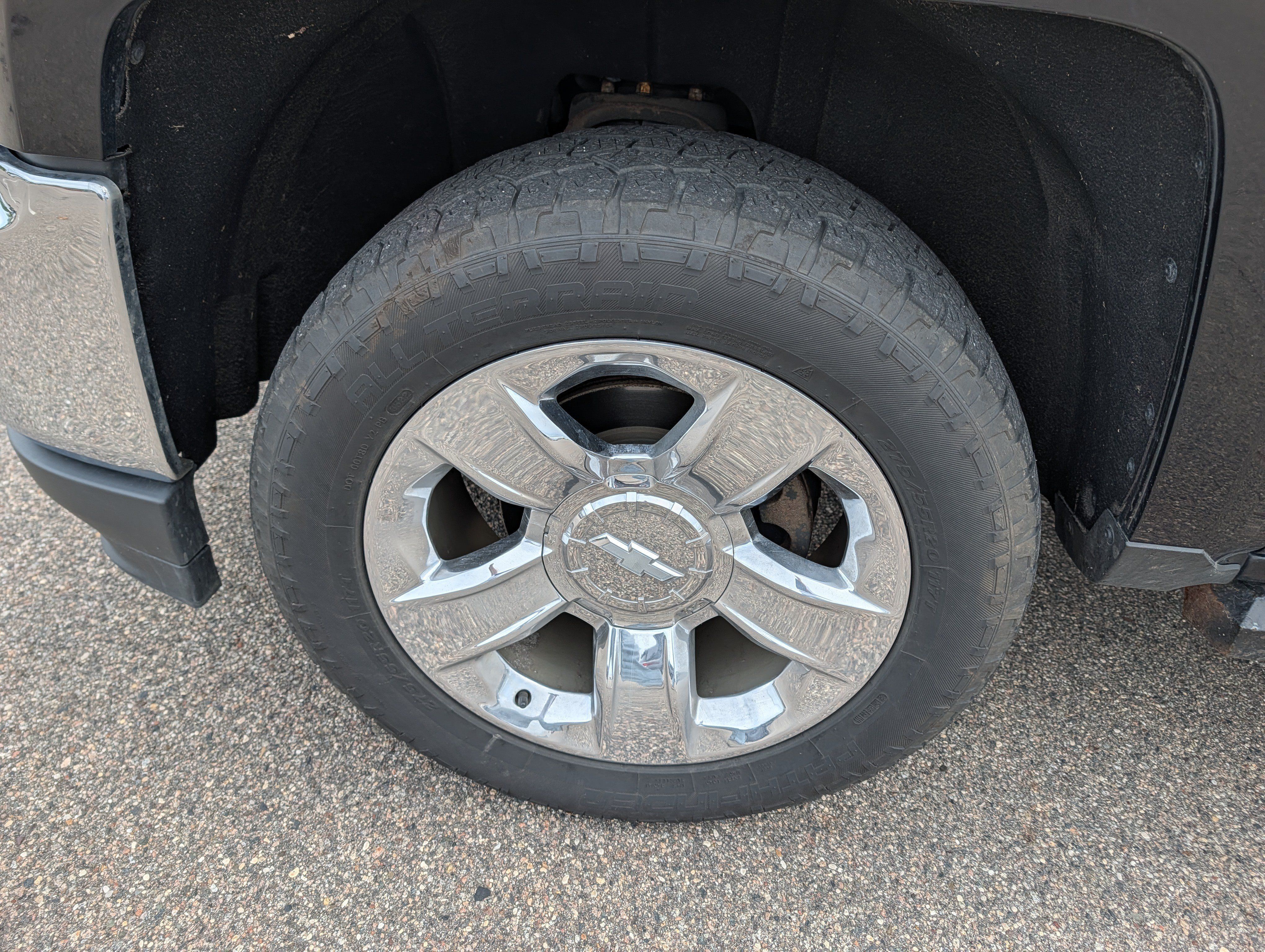 Used 2018 Chevrolet Silverado 1500 LTZ w/ Sport Package AWD/4WD image 6
