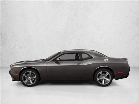 Used 2018 Dodge Challenger SXT w/ Blacktop Package image 10