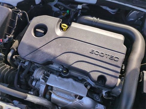 Certified 2022 Chevrolet Malibu RS image 29