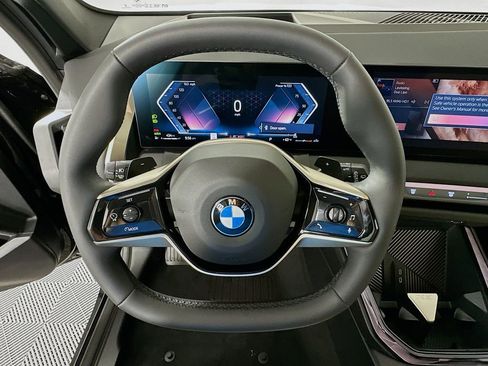 Used 2025 BMW X3 xDrive30i w/ Premium Package image 11