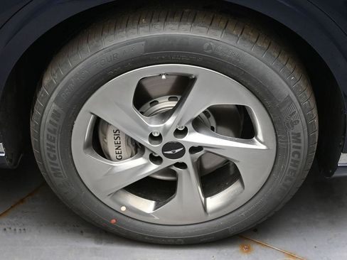 New 2026 Genesis GV70 2.5T Advanced AWD/4WD image 10