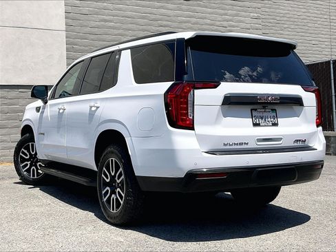 Used 2021 GMC Yukon AT4 w/ Rear Media and Nav Package AWD/4WD image 10