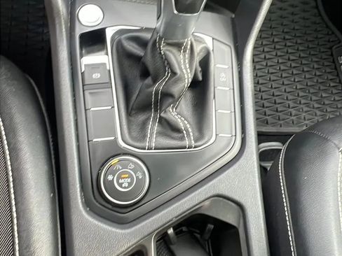 Used 2022 Volkswagen Taos SE image 20