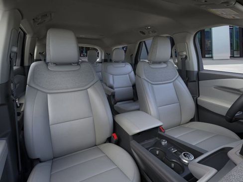 New 2026 Ford Explorer Active w/ Active Comfort Package image 10