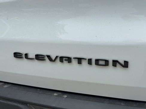 Used 2024 GMC Acadia Elevation w/ LPO, Floor Liner Package FWD image 31