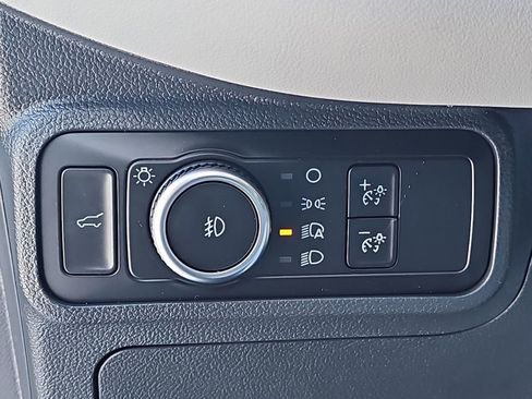 Used 2026 Ford Explorer Platinum w/ LUX Leather Package image 36