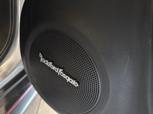 Used 2015 Nissan Juke NISMO AWD/4WD image 18
