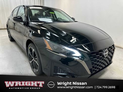 New 2025 Nissan Altima 2.5 SR image 1