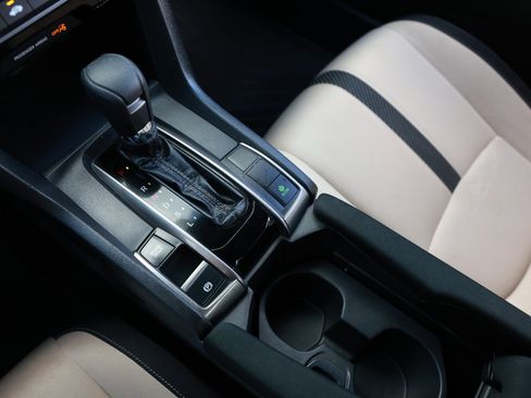 Used 2018 Honda Civic EX image 43