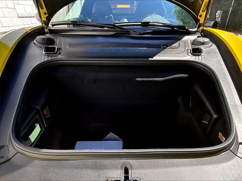 Certified 2025 Porsche 718 Cayman GT4 RS image 15