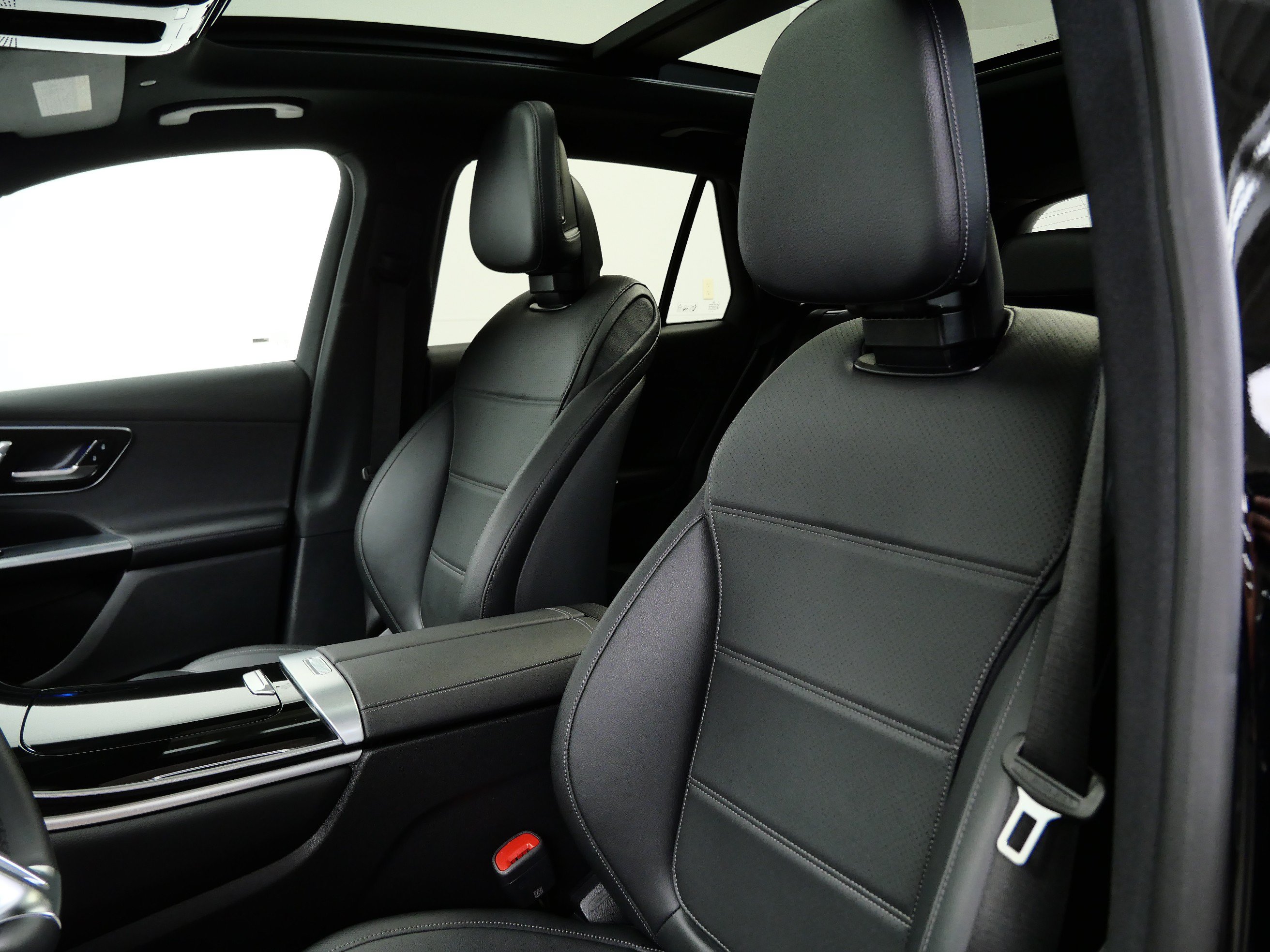 Certified 2026 Mercedes-Benz GLC 300 4MATIC image 15