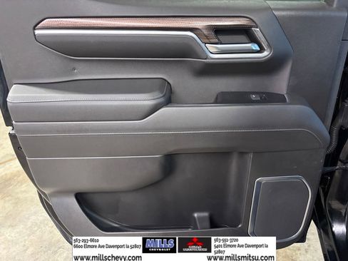 Used 2022 Chevrolet Silverado 1500 LT Trail Boss image 11