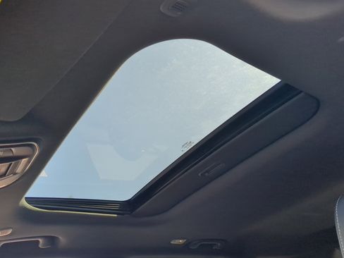 New 2025 Jeep Grand Cherokee Altitude image 32