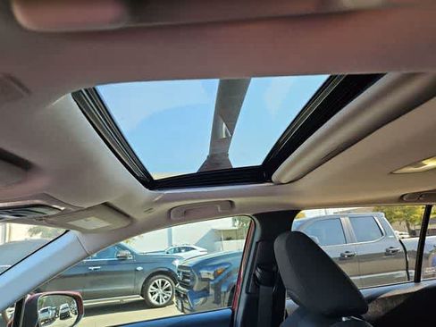 Used 2024 Toyota Corolla Cross LE w/ Moonroof Package FWD image 16