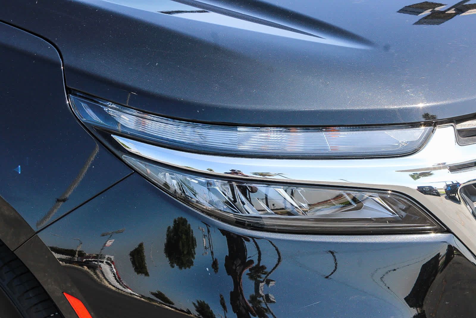 Used 2023 Chevrolet Equinox LS FWD image 4