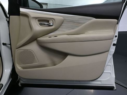 Used 2017 Nissan Murano Platinum image 43