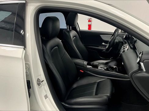 Used 2022 Mercedes-Benz A 220 image 10