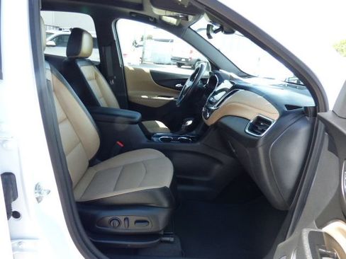 Used 2023 Chevrolet Equinox Premier AWD/4WD image 15