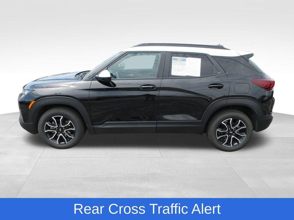 Certified 2023 Chevrolet TrailBlazer ACTIV w/ Convenience Package FWD image 2