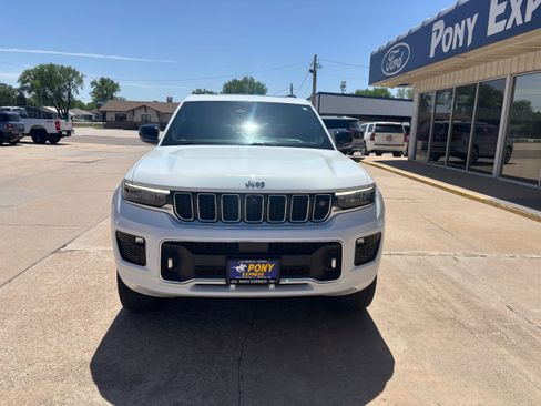 Used 2022 Jeep Grand Cherokee L Overland w/ Advanced Protech Group III AWD/4WD image 8
