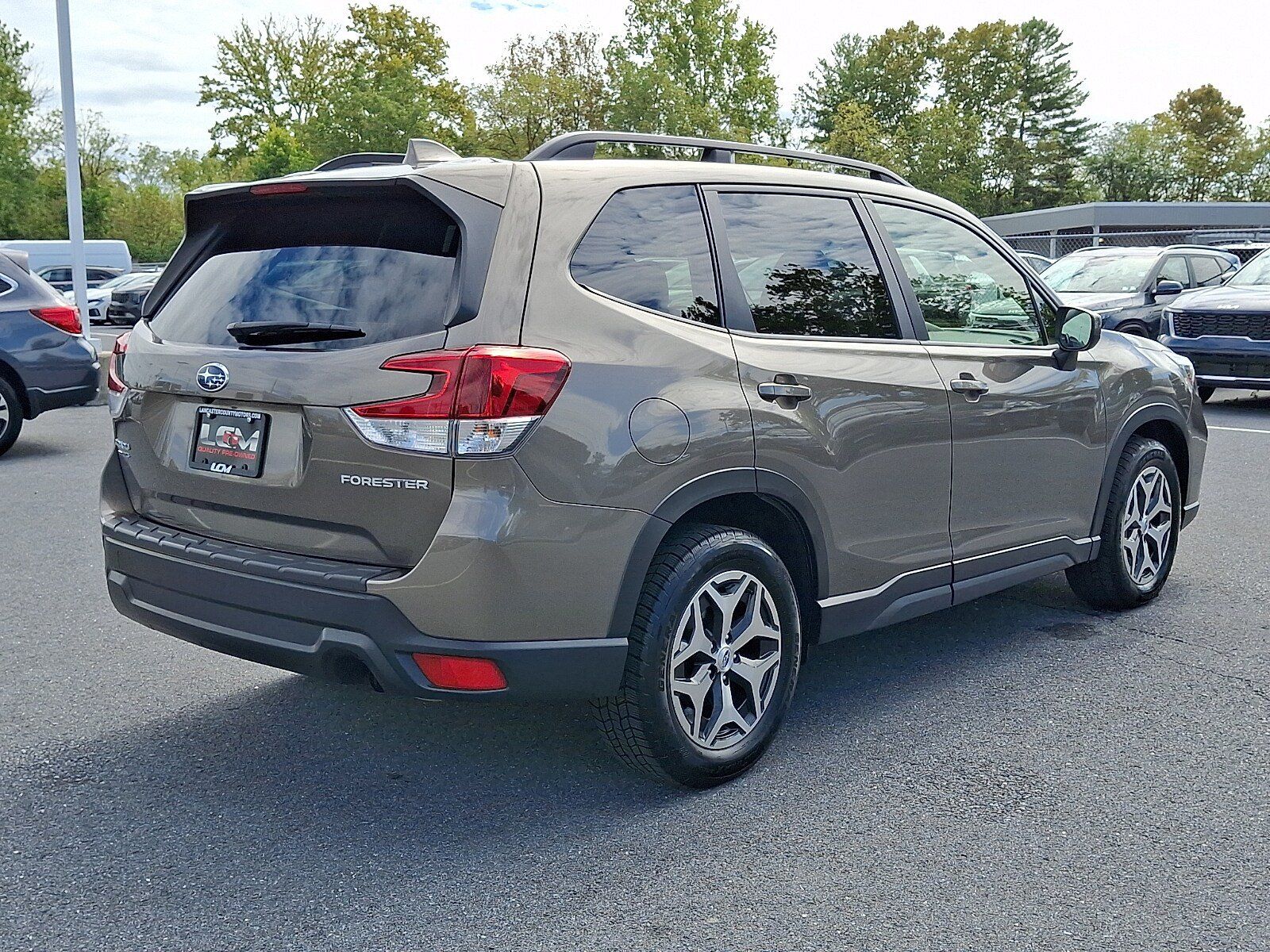 Used 2021 Subaru Forester Premium AWD/4WD image 5