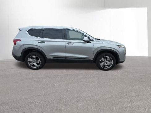 Used 2023 Hyundai Santa Fe SE image 5