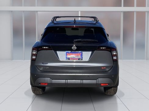 New 2026 Nissan Kicks SR w/ Cold Weather Package image 5