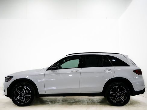 Used 2022 Mercedes-Benz GLC 300 4MATIC w/ AMG Line image 7