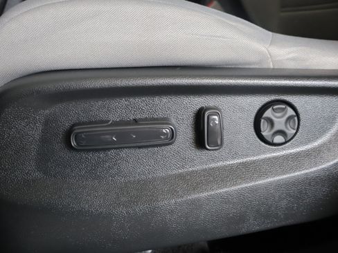 Used 2018 Honda CR-V EX image 13