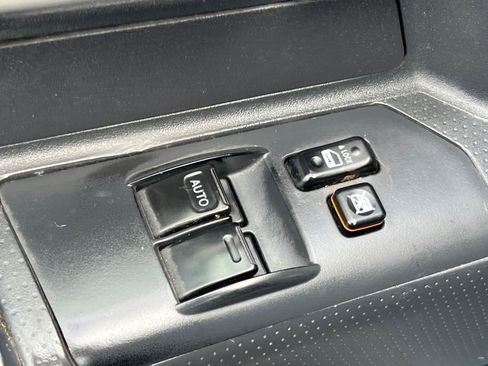 Used 2011 Toyota FJ Cruiser 4WD image 13