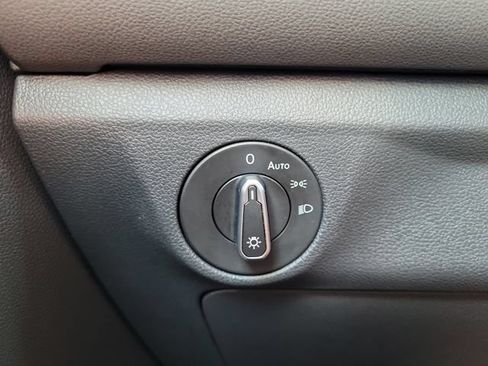 Used 2025 Volkswagen Jetta S FWD image 35