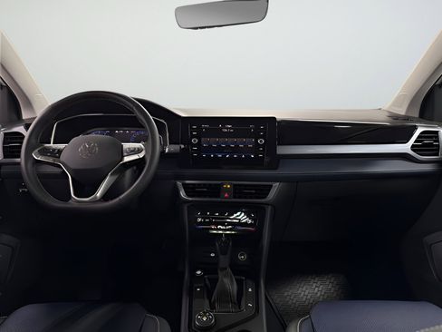 New 2026 Volkswagen Taos SEL image 10