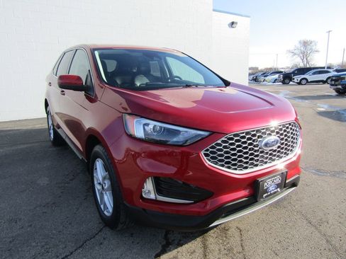 Used 2024 Ford Edge SEL w/ Convenience Package image 8