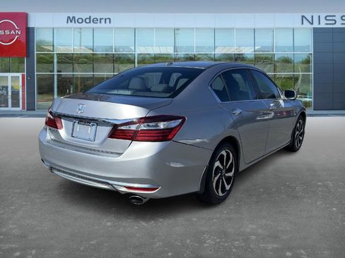 Used 2017 Honda Accord EX-L image 5
