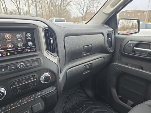 Used 2025 GMC Sierra 1500 Pro w/ Pro Value Package image 26