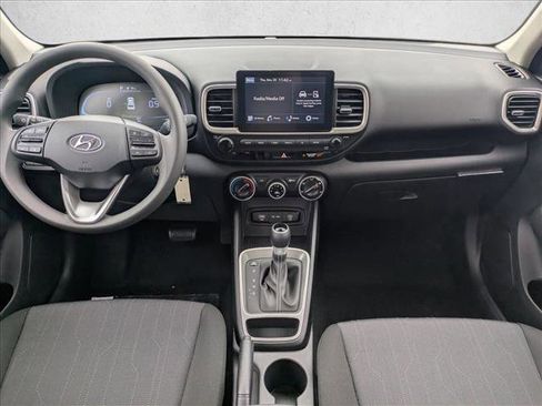 New 2026 Hyundai Venue SE image 17